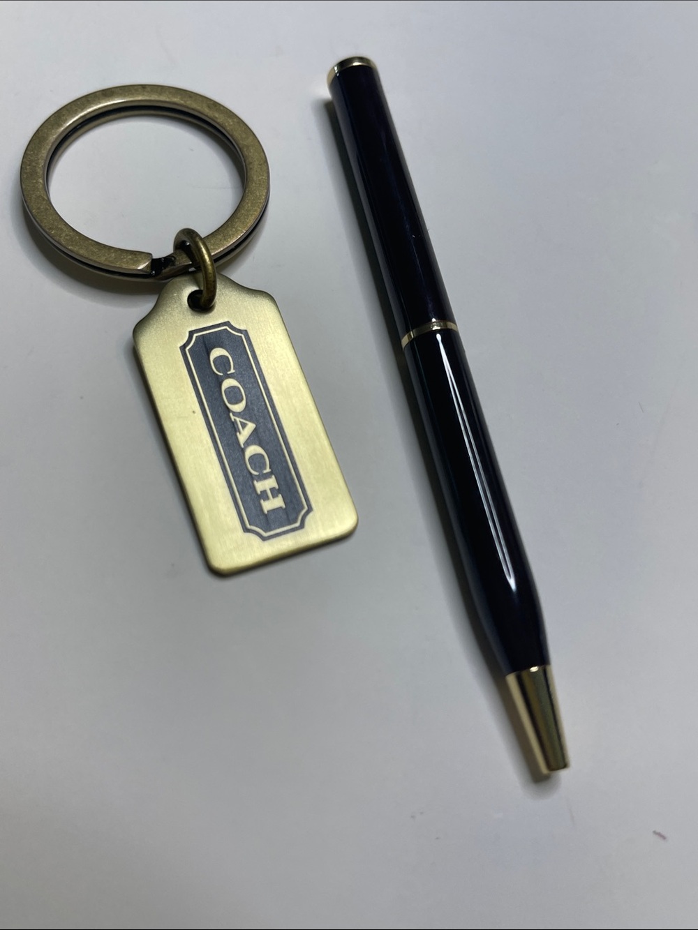 Coach Antique Gold Logo Tag Keyring with Black Inset and Coach Pen - Picture 2 of 6